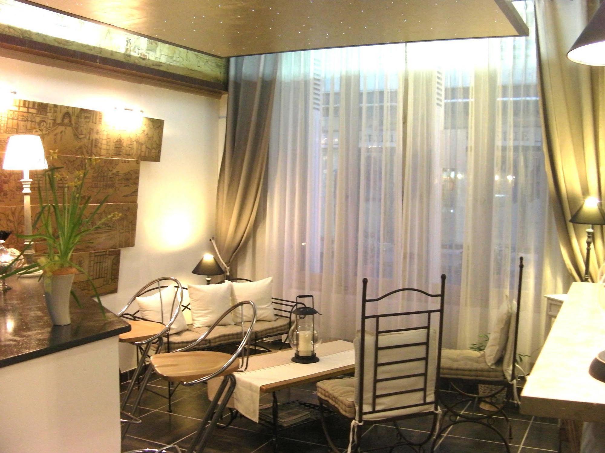 Logis Hotel De France ロシュ エクステリア 写真